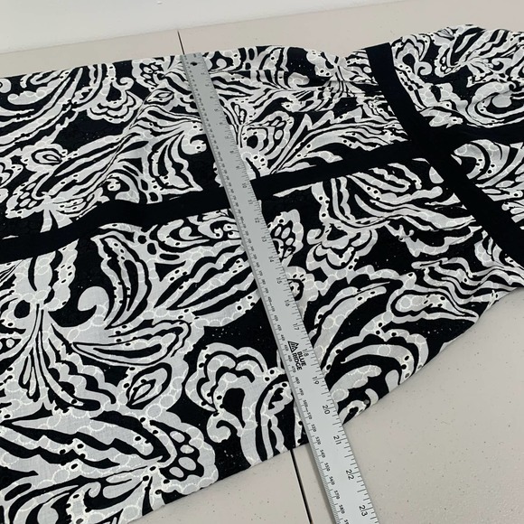 Anthropologie Tabitha Sheath Dress Floral Size 8 Black White Eyelet Cotton - Picture 7 of 13